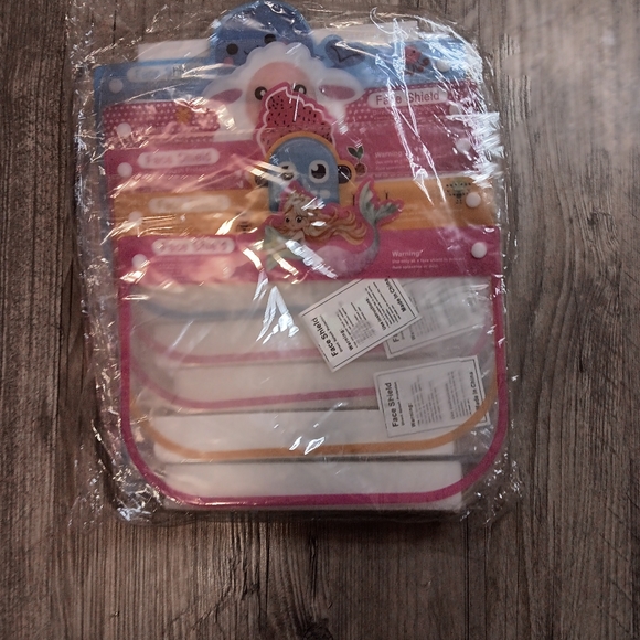 Face shield - Picture 2 of 2